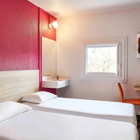 Hotelf1 Etienne Hotel 3*