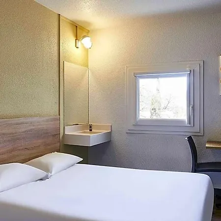 Hotel Hotelf1 Etienne